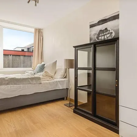 Dinbnb I Top-modern In Historical Sandviken Apartment
