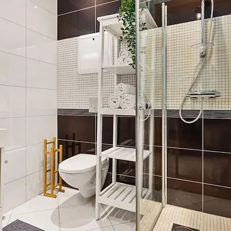 Dinbnb I Top-modern In Historical Sandviken Appartamento *