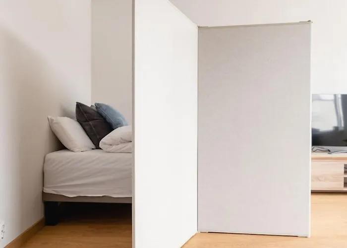 Dinbnb I Top-modern In Historical Sandviken Lägenhet *